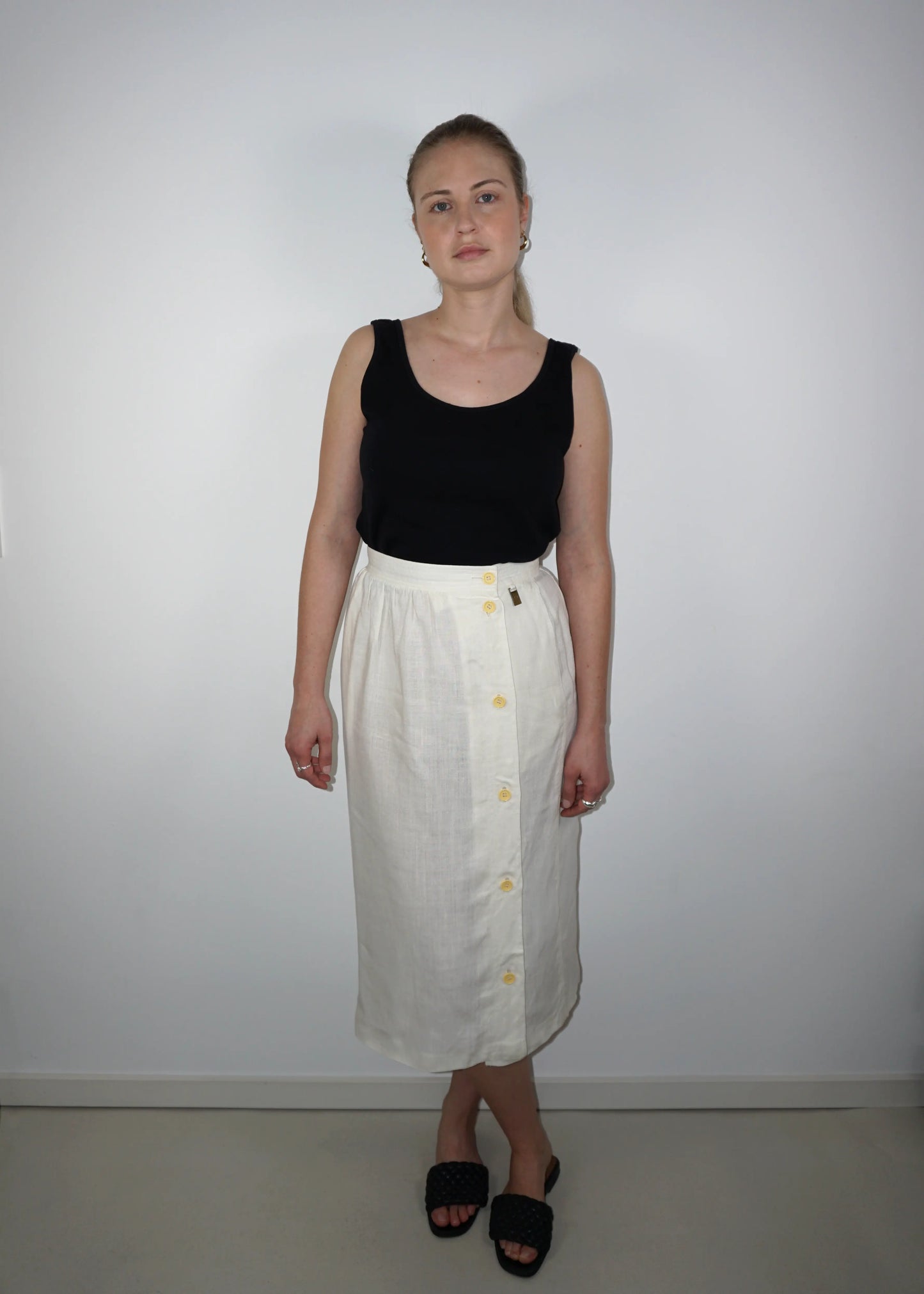 White Vintage Etienne Aigner Linen Skirt